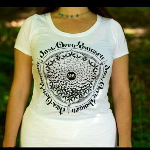 CapShirt Essence Tops - NEW Bamboo/ Organic Cotton Tee "Joy" Mandala White Scoop Neck T-Shirt L 5/$25